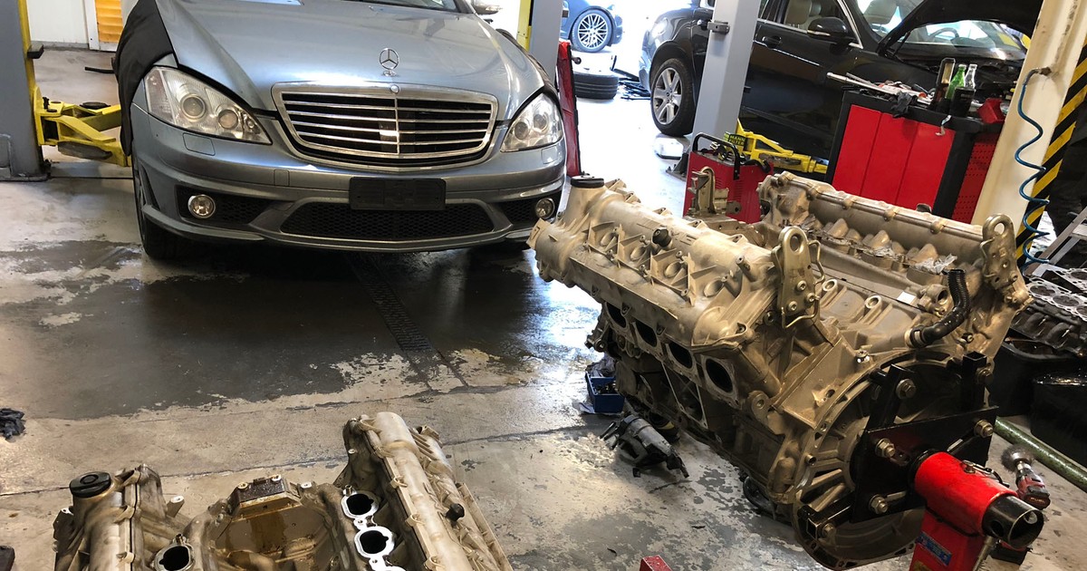 Сколько будет стоить замена двигателя. P507 двигатель. Замена двигателя. Bmw 507 v8 engine. Снятие и установка двигателя.