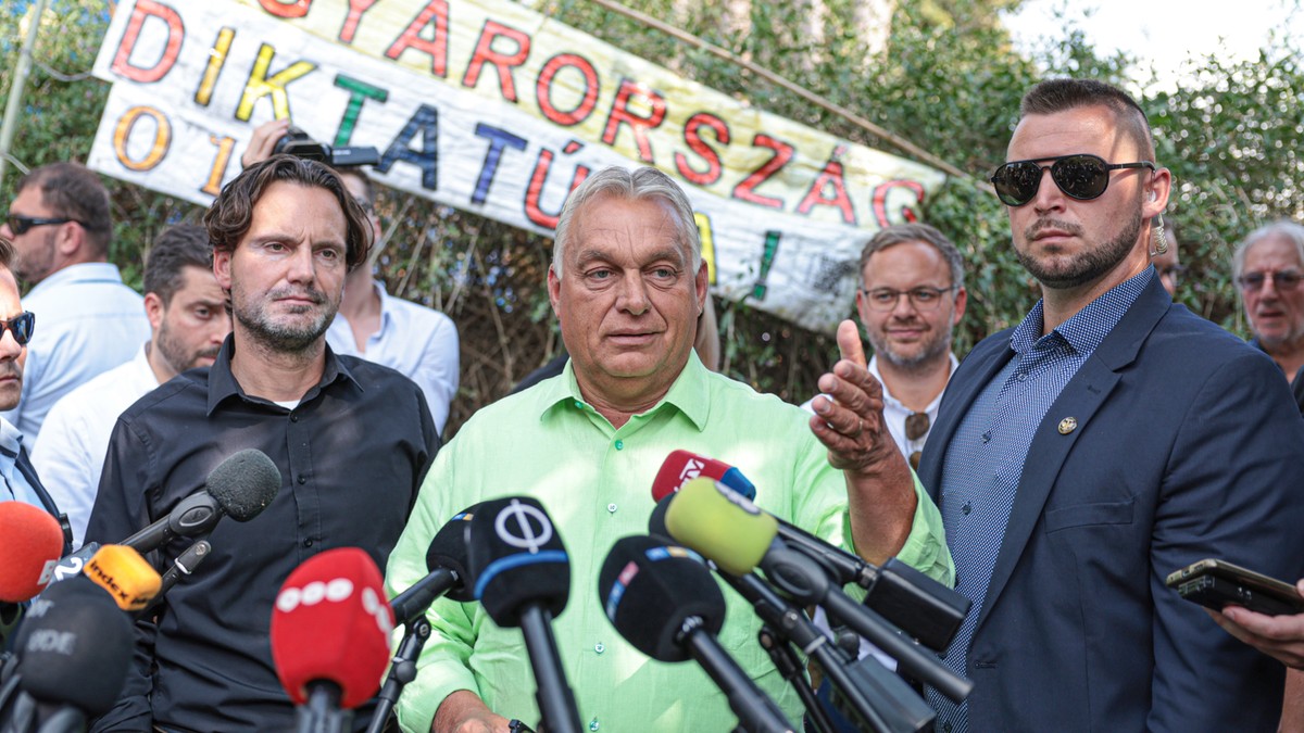 „Szezon elindítva” – Megérkeztek Orbán Viktor saját képei Kötcséről – fotók