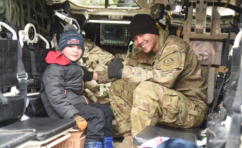 Amerykańscy żołnierze z 2. Pułku Kawalerii Armii USA odwiedzili przejazdem Łódź