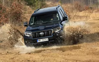 W terenie mocy nigdy nie za dużo – testujemy Toyotę Land Cruiser