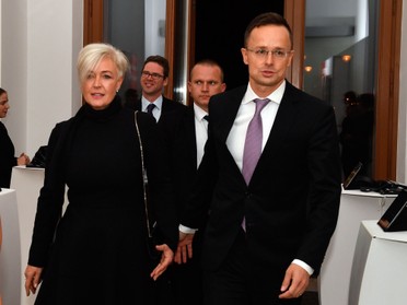szilvia-szijj-rt-p-ter-feles-ge-fot-blikk