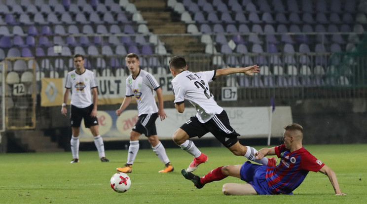 A Vasas a hazai meccseit a Megyeri úton szokta játszani, ami viszont az Újpest otthona /Fotó: Grnák László