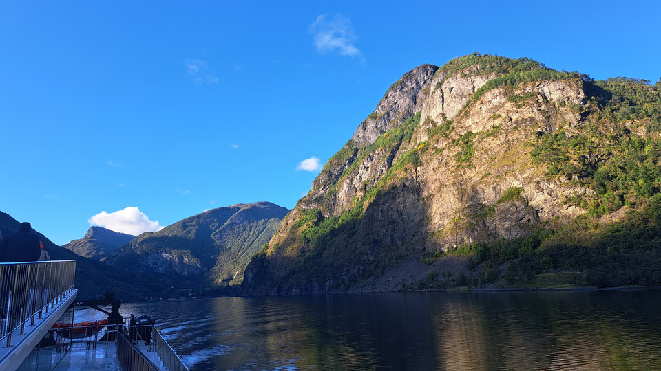 Rejs po Aurlandsjorden i Nærøyfjorden