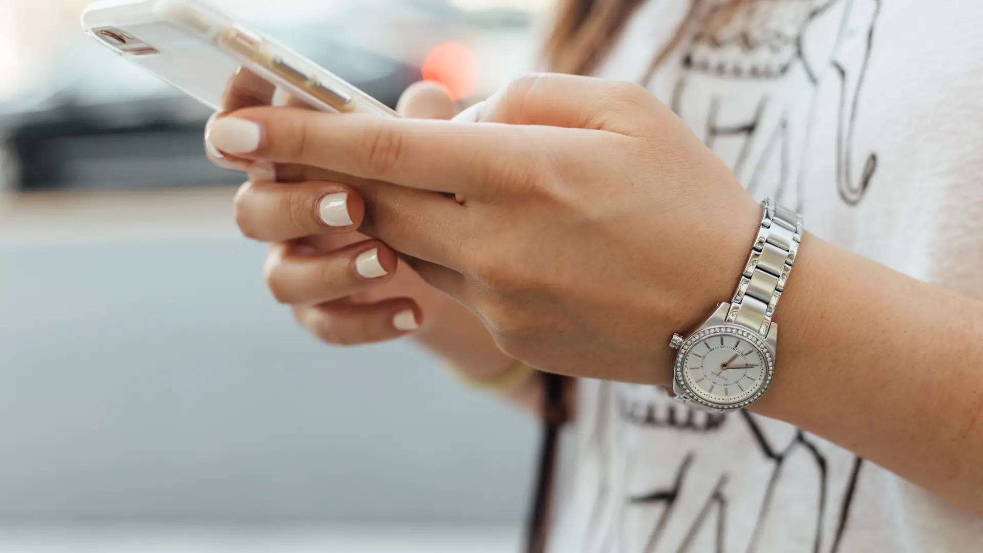 Tych danych lepiej nie trzymać w telefonie. Mogą stwarzać duże niebezpieczeństwo