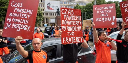 Protest ratowników medycznych w Katowicach. Czego chcą?