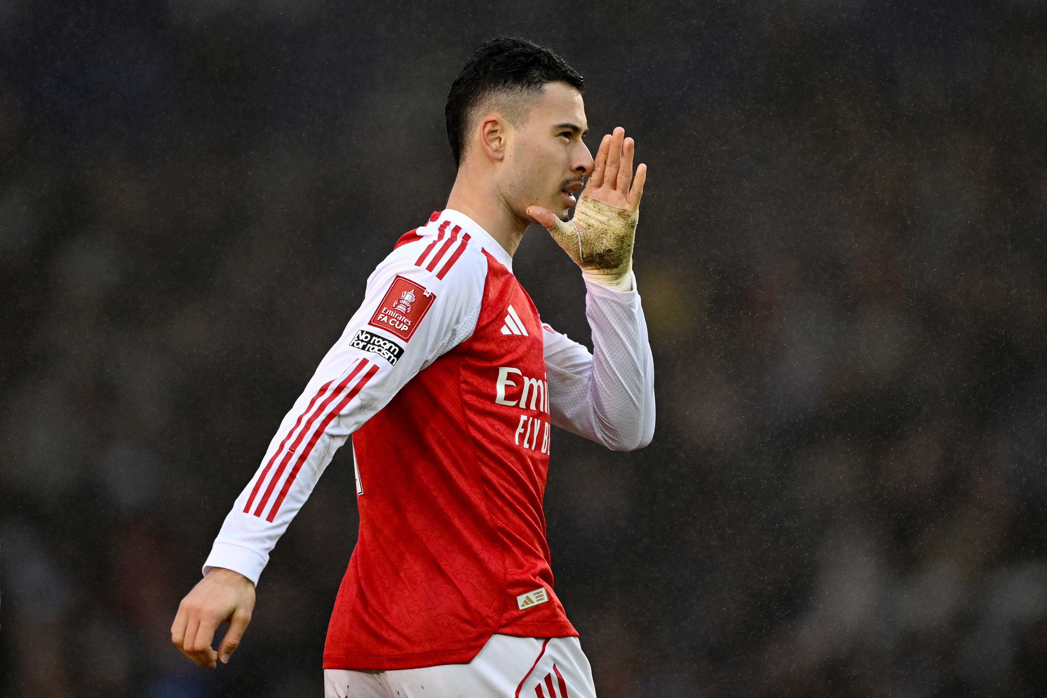 Arsenal op achterstand tegen Portsmouth: Martinelli beslist met hattrick