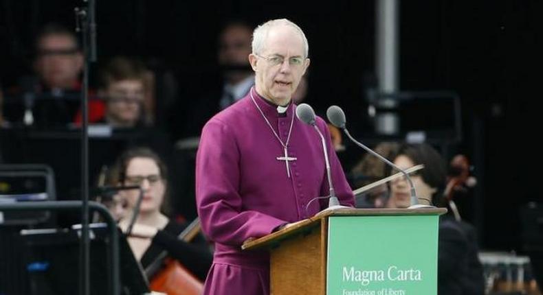 Anglicans penalise U.S. church over gay marriage to avoid schism