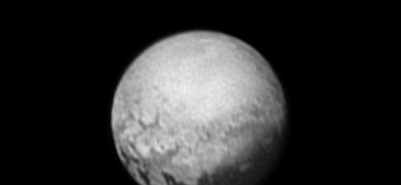 Sonda pędzi w kierunku Plutona i robi coraz lepsze zdjęcia