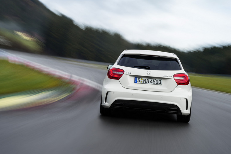 Mercedes-Benz A45 AMG ma 360 KM