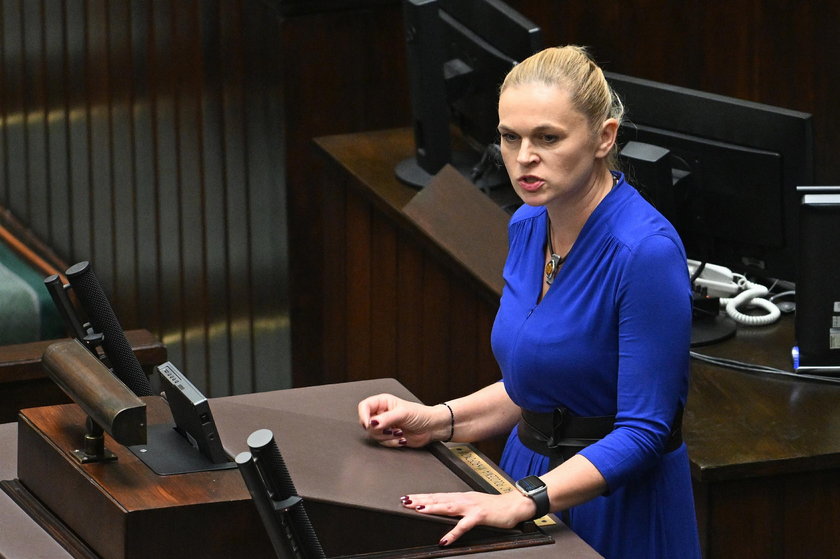 Obecnie Barbara Nowacka jest jedną z najpopularniejszych posłanek w Sejmie.