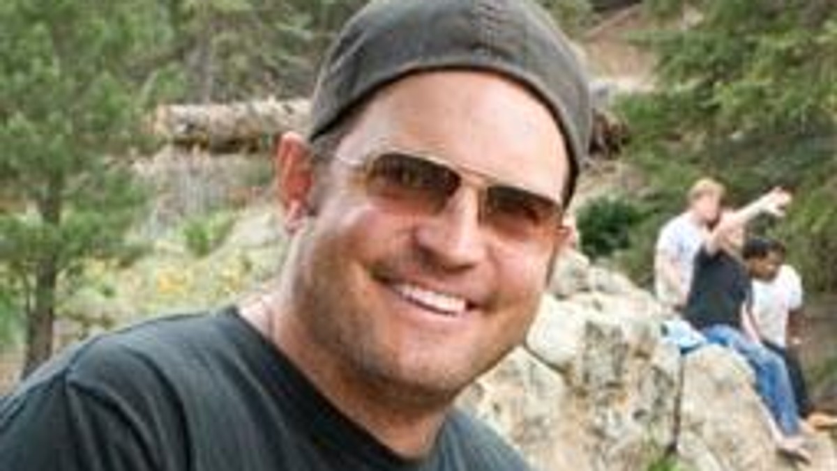 Walt Becker i zwyczaje godowe gadających gadzin Film