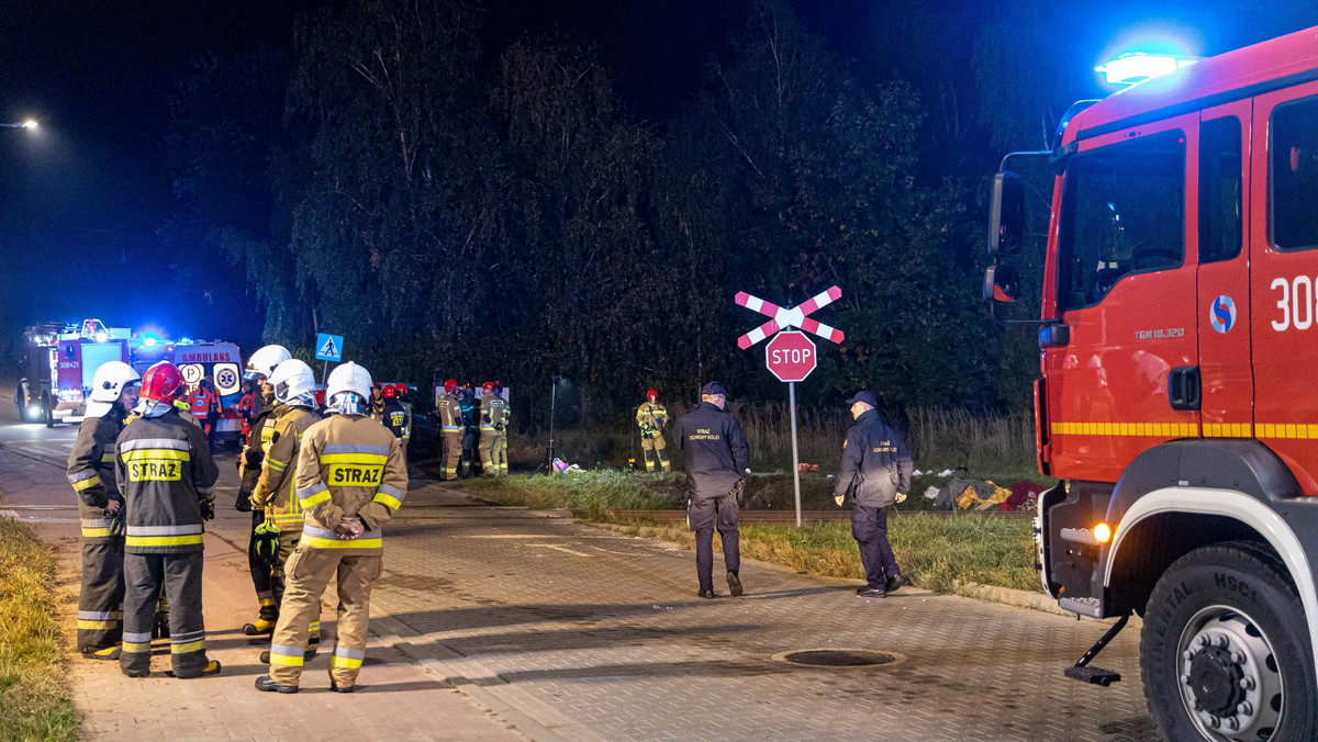 Groźna nawałnica nad Śląskiem. Strażacy musieli ewakuować pociąg