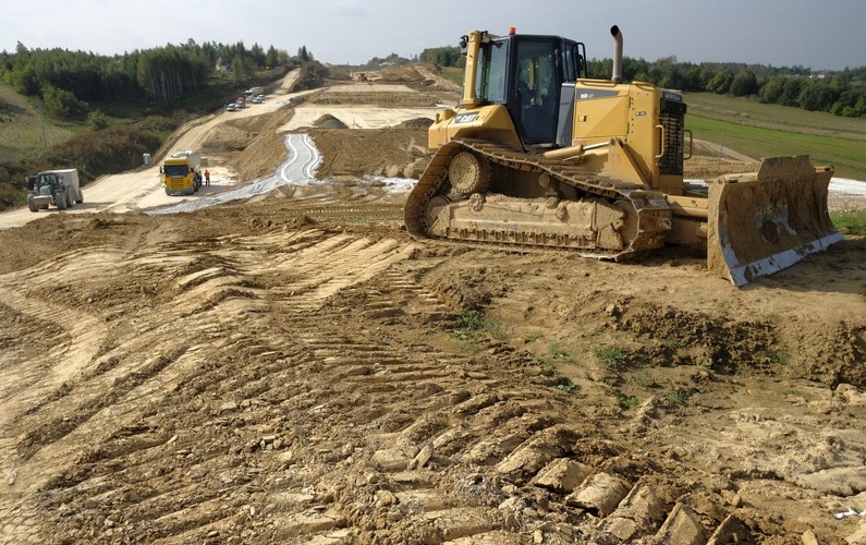 Na Podkarpaciu nowa trasa ekspresowa S19 przetnie powiaty: rzeszowski (gmina Boguchwała), strzyżowski (gm. Czudec, Strzyżów, Niebylec), brzozowski (gm. Domaradz, Jasienica Rosielna, Haczów) oraz krośnieński (gm. Korczyna, Krościenko Wyżne, Miejsce Piastowe, Rymanów, Iwonicz-Zdrój, Dukla). 

<br><br> fot. (dd/kru) PAP/Darek Delmanowicz