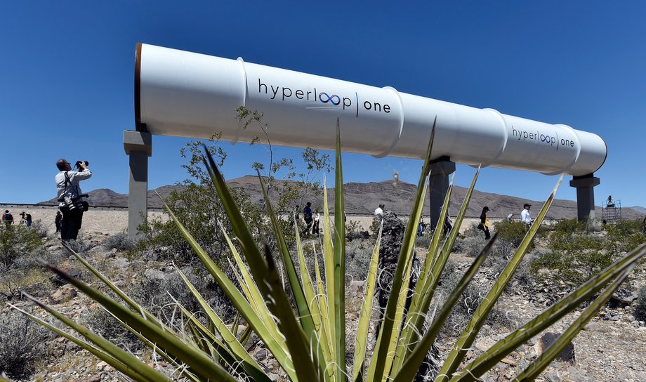 Hyperloop One chce transportować ludzi z użyciem futurystycznych tuneli