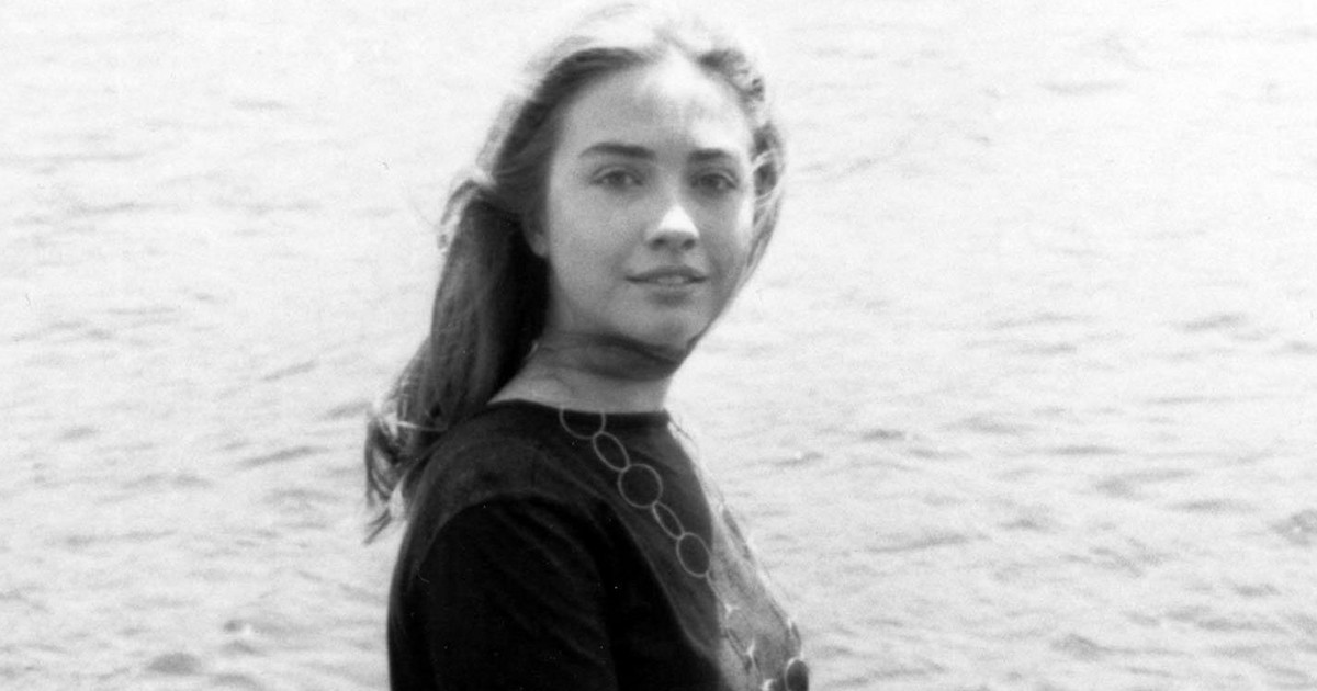 Клинтон в молодости фото. Хиллари Клинтон молодая. Hillary Clinton 1969. Молодая Хиллари Клинтон Юность. Молодая Хилари Клинтон фото.