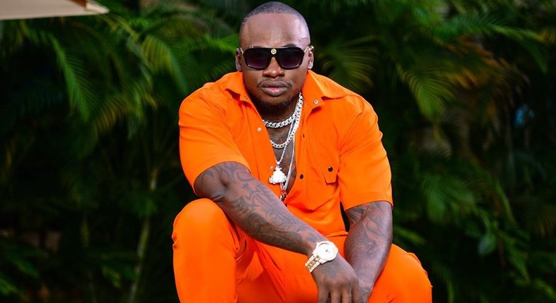 Khaligraph Jones reacts after Nigerian Rapper Blaq Bonez started beefing with him for being crowned king on rap in Africa