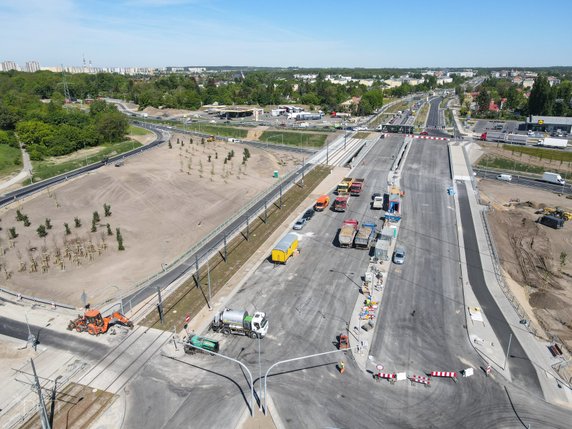 Na wiaduktach nad ul. Lechicką przeprowadzono próby obciążeniowe fot. PIM