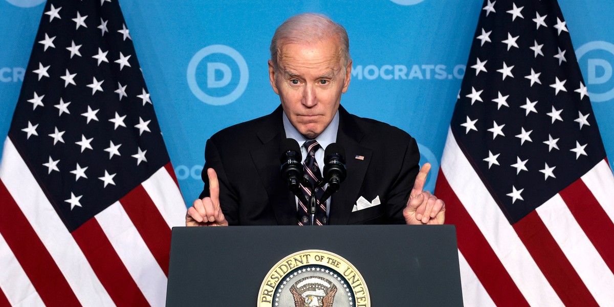 Joe Biden ma w piątek ogłosić koniec "normalnych stosunków handlowych" z Rosją.