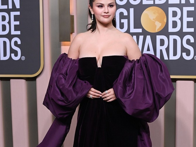 Vintidž manikir Selene Gomez