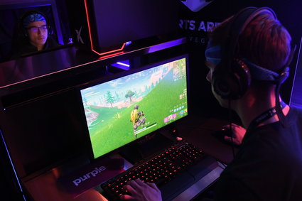 Rodzice zatrudniają trenerów "Fortnite’a" dla swoich dzieci. Płacą nawet 35 dol. za godzinę