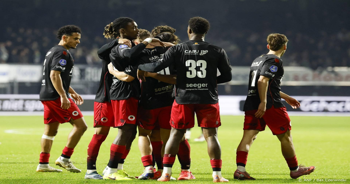 Ommekeer-in-Rotterdam-Telstar-verspeelt-2-0-voorsprong-bij-Excelsior