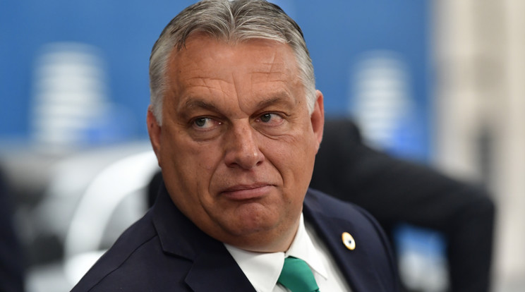 Orbán Viktor a Balatonnál nyaral. / Fotó: MTI EPA JOHN THYS