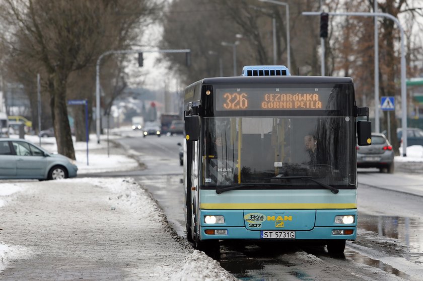 Jaworzno. Opłata za bilet kartą kredytową