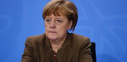 Ktoś podrzucił Merkel świńską głowę