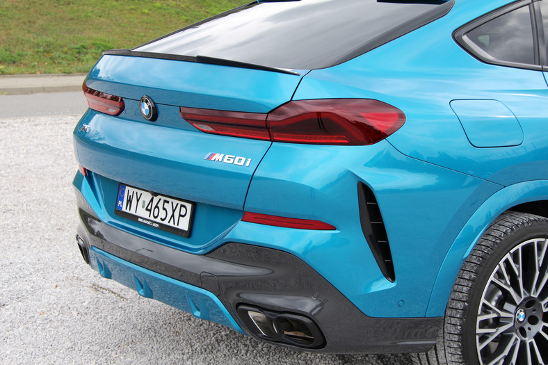 BMW X6 M60i