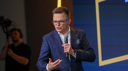 Szymon Hołownia sobre las primas del seguro médico: no nos rendiremos. Presentó varias demandas