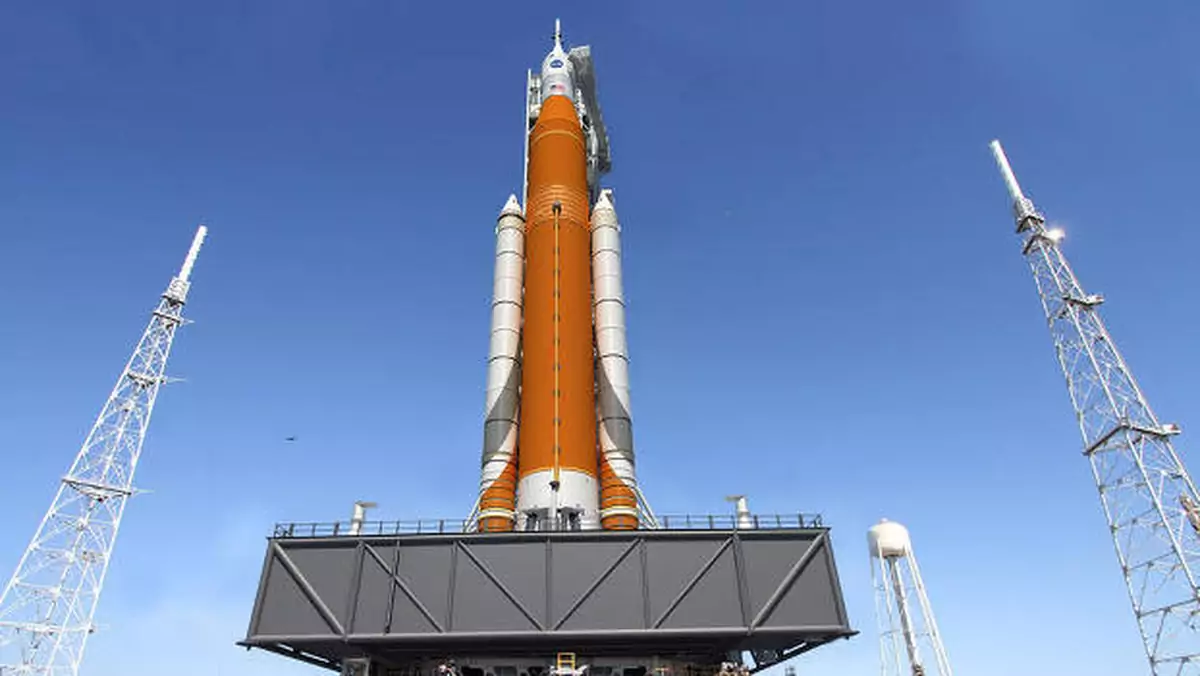 NASA buduje największą rakietę świata - Space Launch System (wideo)