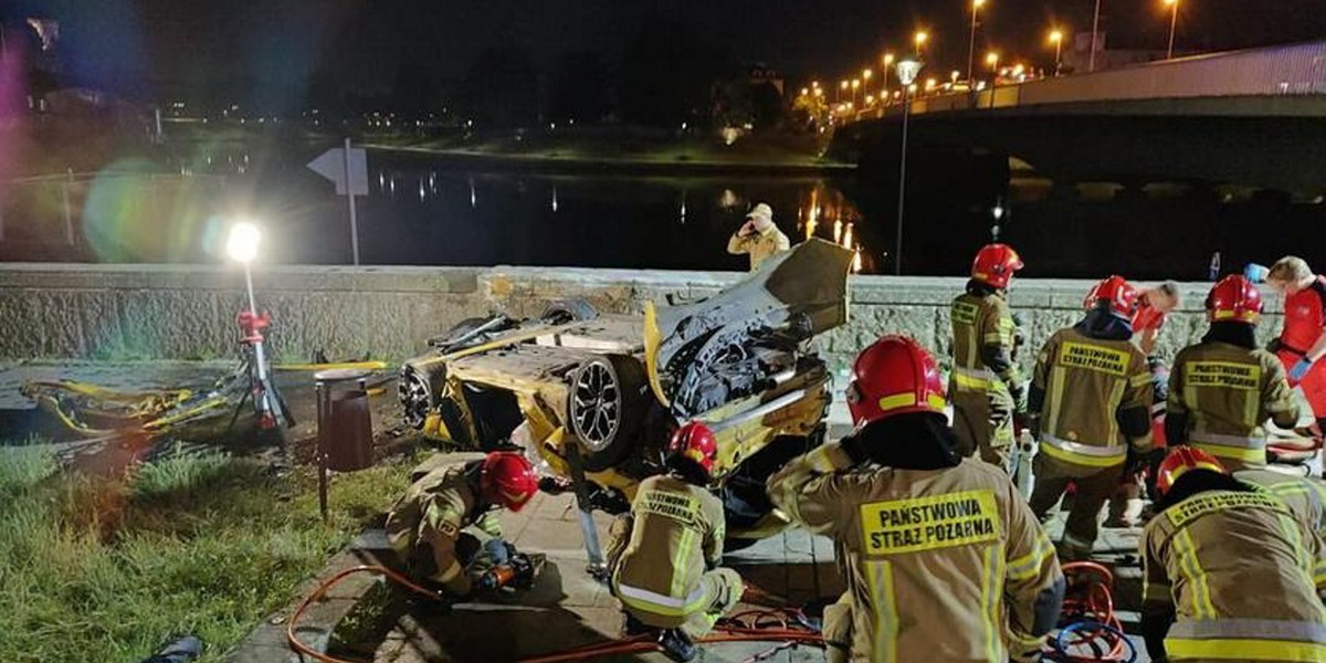 W tragicznym wypadku zginęły cztery młode osoby.