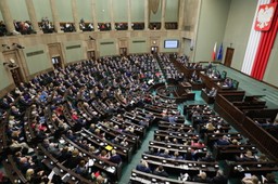 Emerytury stażowe w Sejmie. Dwa projekty skierowane do komisji