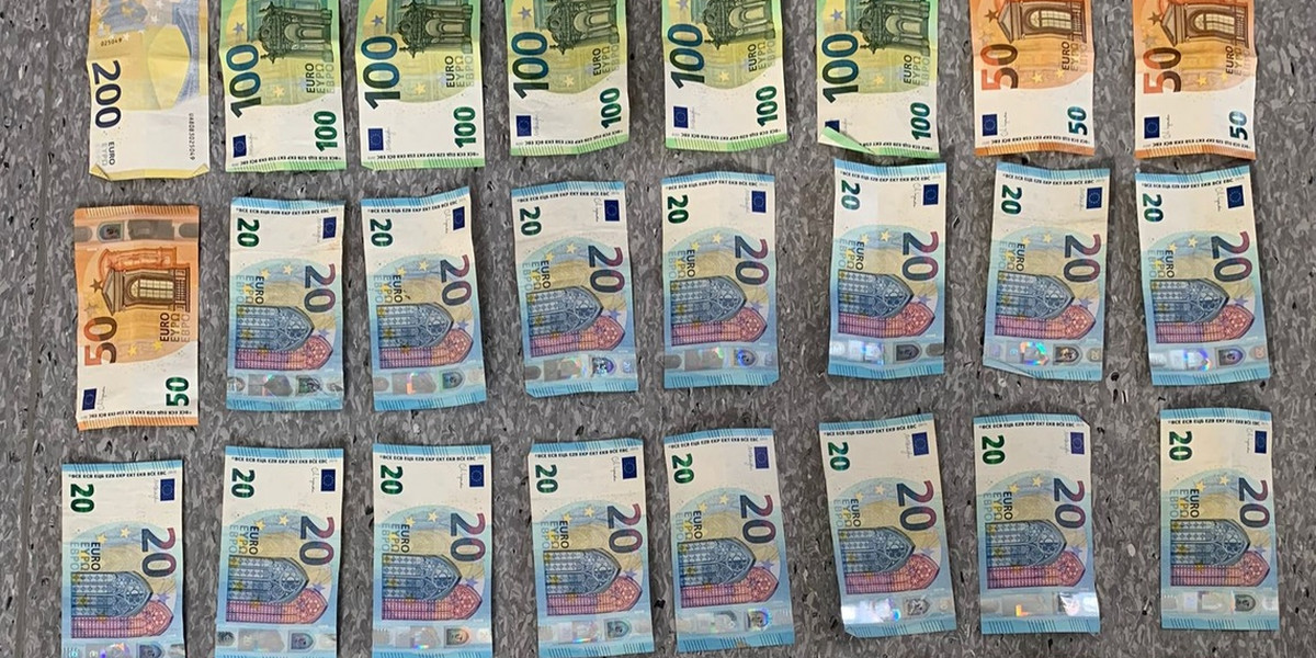 Kradzież 1500 euro - Zatrzymanie podejrzanej i odzyskanie skradzionych pieniędzy