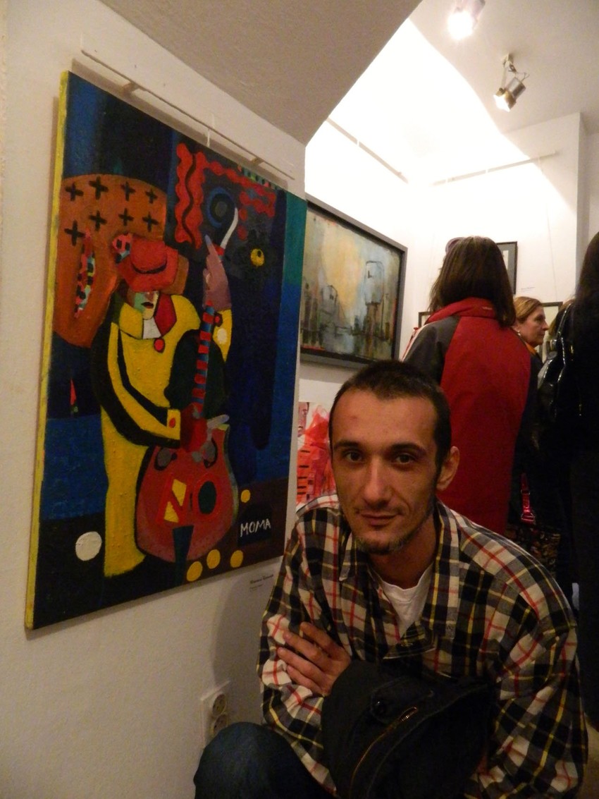 Momčilo Moma Bjeković akademski slikar sa njegovom slikom