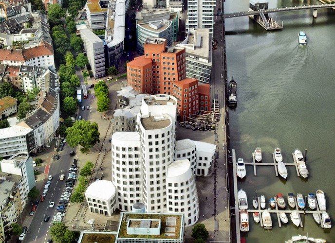 Port Mediahafen w Dusseldorfie