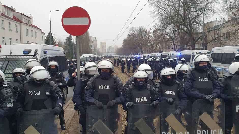 Policyjna blokada na Żoliborzu