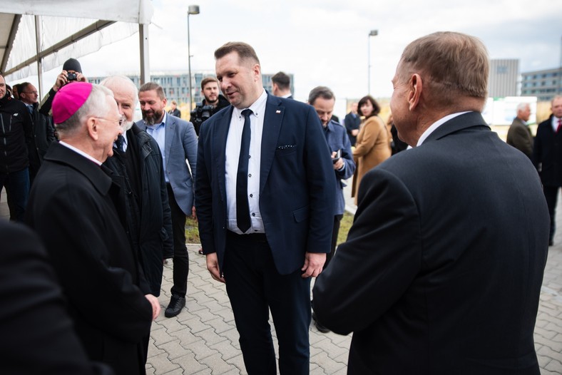 Arcybiskup Jędraszewski w towarzystwie byłego ministra edukacji z PiS Przemysława Czarnka