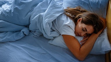 "bankowanie snu" robi furorę w sieci. naukowcy studzą entuzjazm