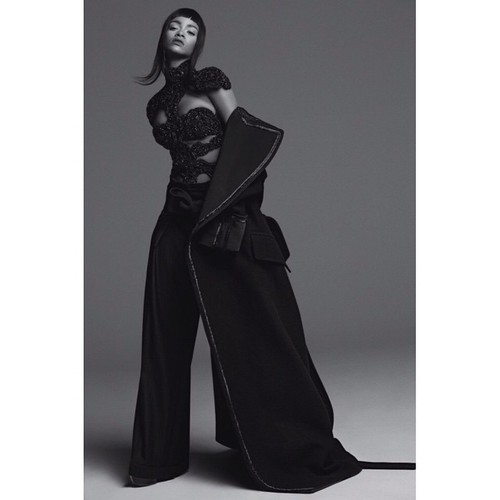Rihanna na zdjęciach z sesji dla 'AnOther Magazine'