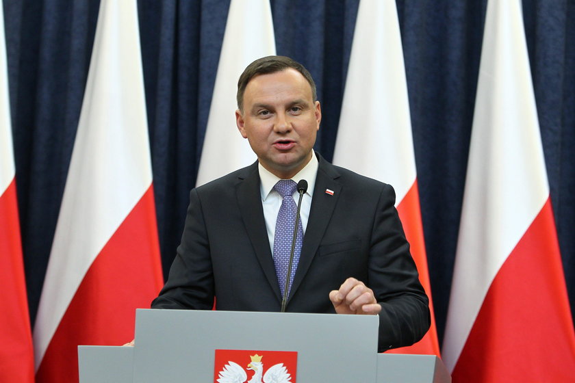 Prezydent Duda bije rekordy popularności 