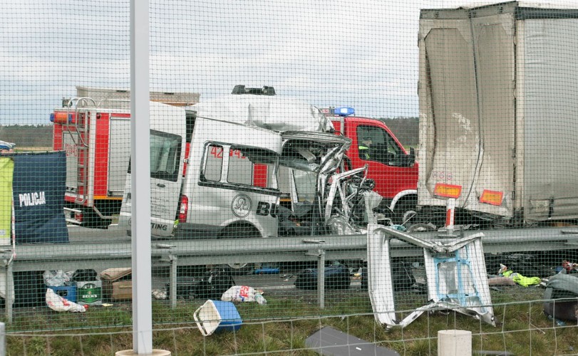 Wypadek na drodze ekspresowej S3 w kierunku Świebodzina