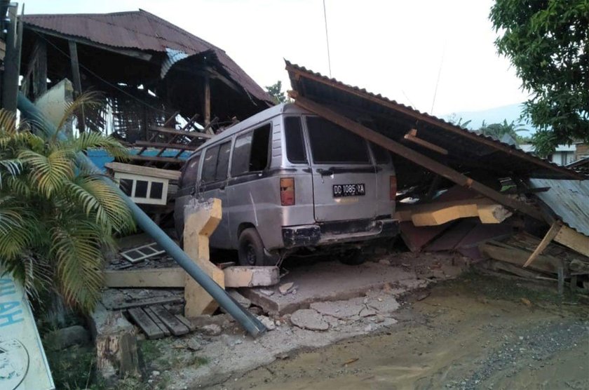 Indonezja: Rośnie liczba ofiar trzęsienia ziemi i tsunami na Sulawesi