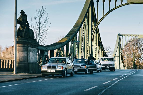 Wolność przyjechała Mercedesem