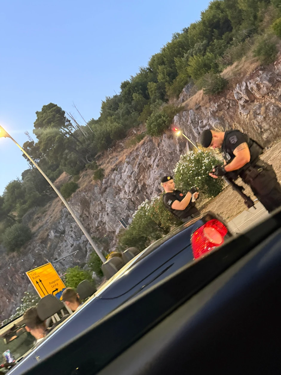 Opsadno stanje u Budvi 