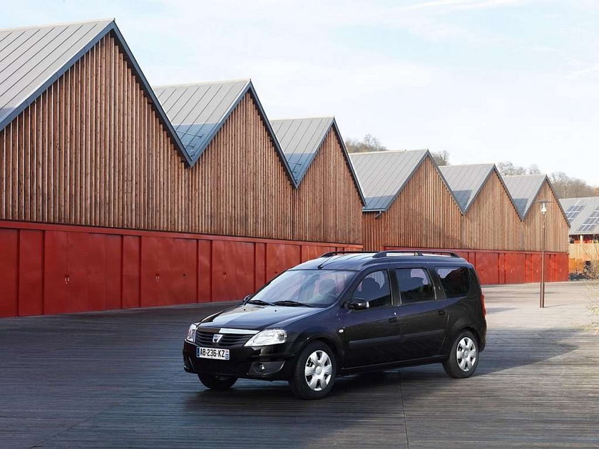 Dacia in Black - Logan MCV i Sandero w limitowanej edycji