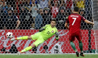 Euro 2016: Koniec marzeń o półfinale. Polska przegrała z Portugalią po rzutach karnych