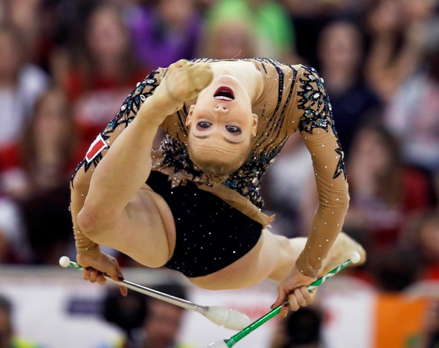 Gimnastyczki rywalizują o medale ME. W Guadalajarze jest efektownie i pięknie