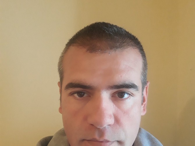 Dr Miloš Nešković