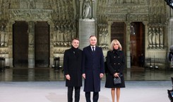 Wpadka Andrzeja Dudy w Paryżu. Prezydent złamał zasady etykiety